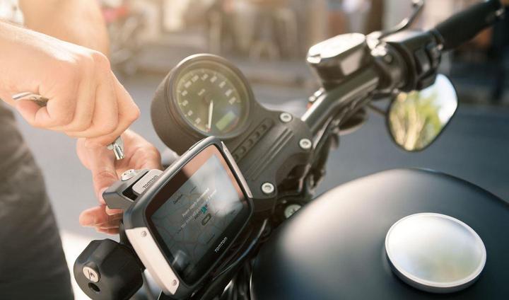 Image du produit TomTom Rider 410 WORLD Premium Pack (4.30")