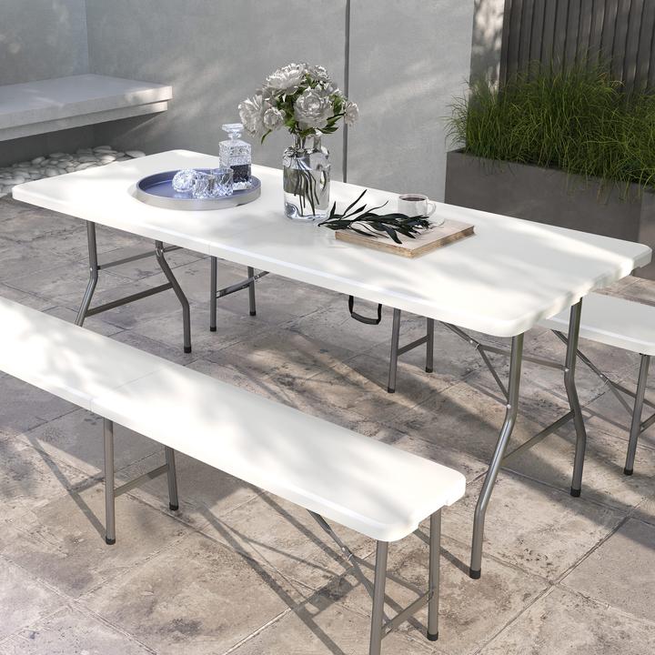 Produktbild Outsunny Gartenklapptisch aus recyceltem Material