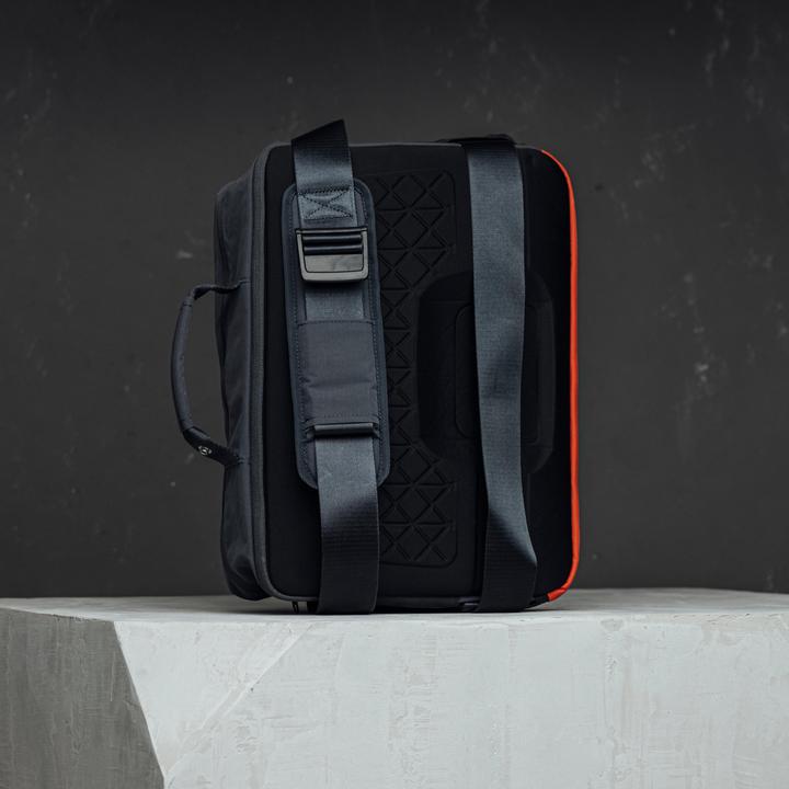 Actual product image Newfeel Backenger