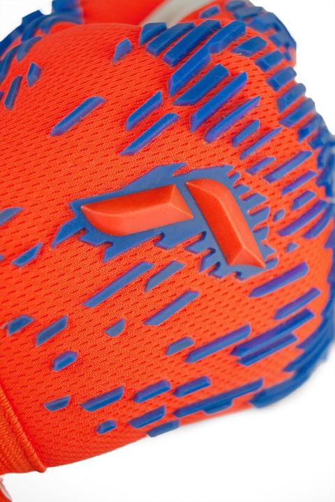 Actual product image Reusch Attrakt Freegel Silver Junior (7)