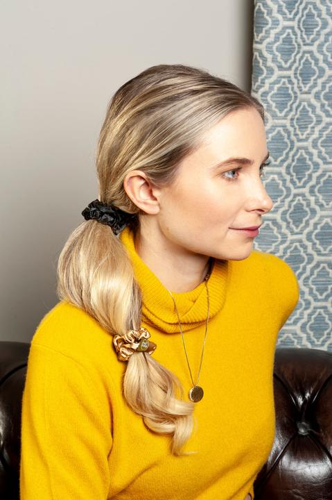 Actual product image Invisibobble Sprunchie Slim True Golden (Hair tie)