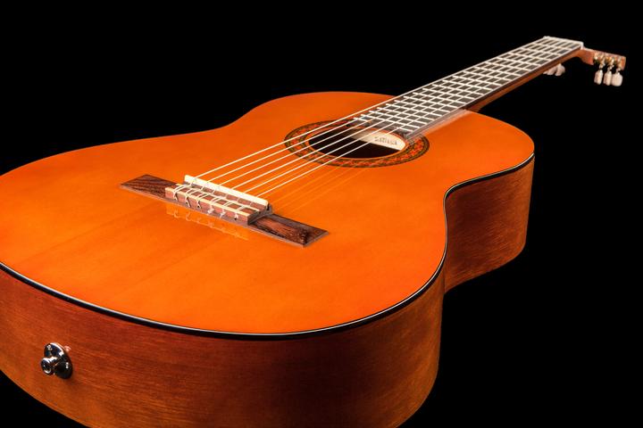 Actual product image Yamaha CX40II (Classical guitar, Side material: Meranti, Bridge material: Rosewood, Tip material: Spruce)