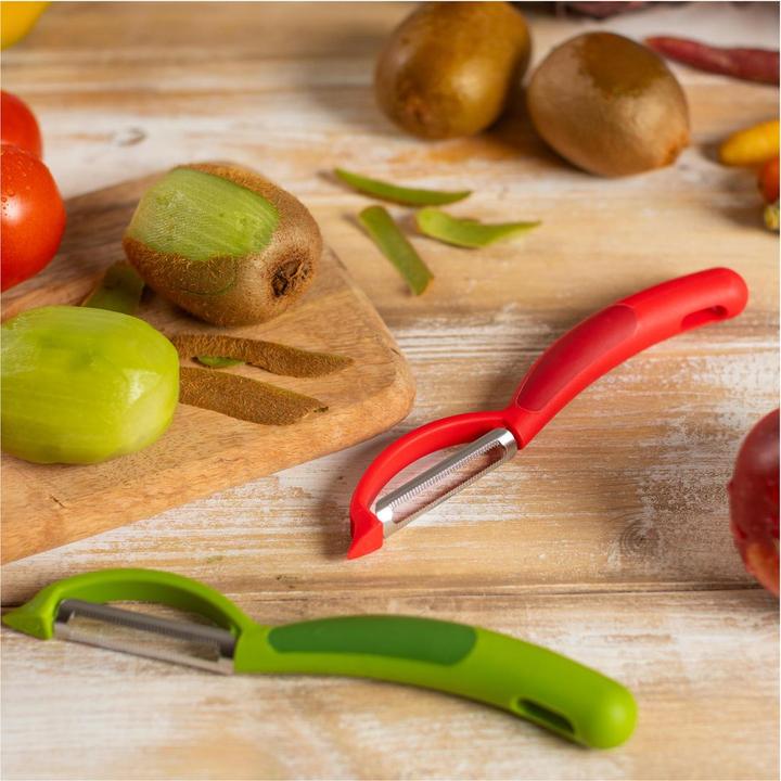 Actual product image Kuhn Rikon Peeler piranha swivel serrated green