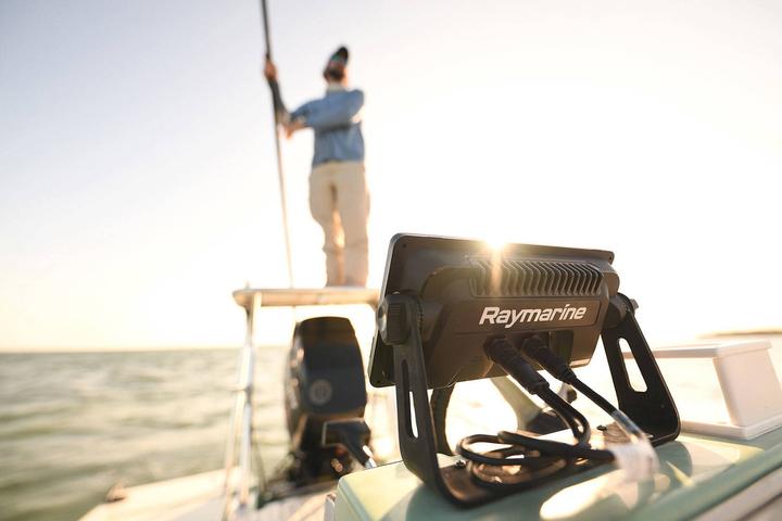 Actual product image Raymarine Element-S Series