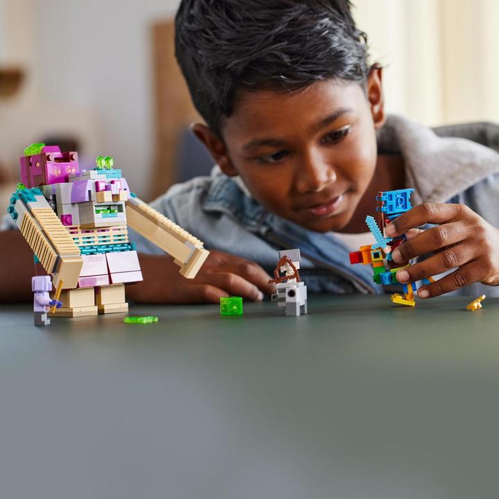 Image du produit LEGO 21257 L'épreuve de force avec le Dévoreur (21257, LEGO Minecraft)