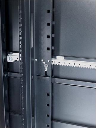 Produktbild APC NetShelter SX 42U 23 inch EIA Mounting Rails Square Holes (42 HE, 19 Zoll Rack)