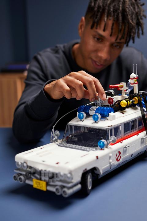 Actual product image LEGO Ghostbusters ECTO-1 (10274, LEGO Icons, LEGO Rare Sets)