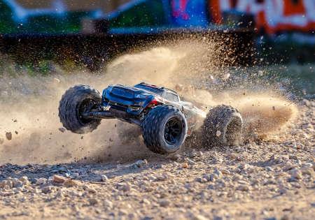 Immagine prodotto Traxxas Sledge Electric Brushless Truggy 4WD 1:8 RTR arancione (RTR pronto all'uso)