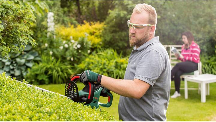 Produktbild Bosch Home & Garden Heckenschere UniversalHedgeCut 50 (Elektroheckenschere)