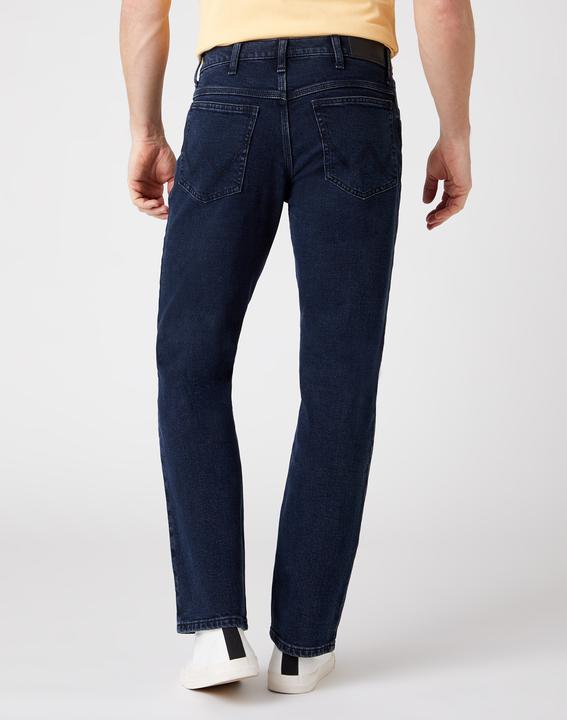 Actual product image Wrangler Authentic Straight (34)