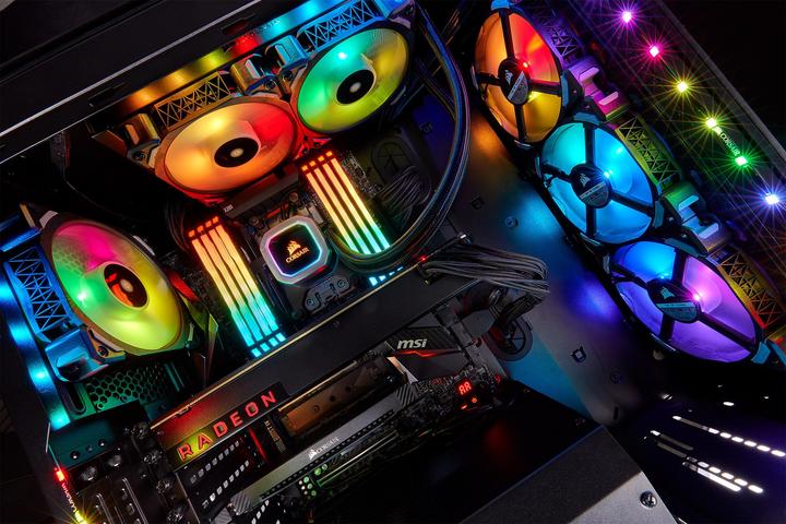 Immagine prodotto Corsair H100i RGB Platino
