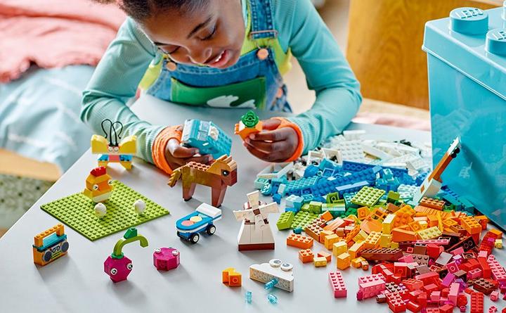 Image du produit LEGO Boîte de briques colorées (11038, LEGO Classic)
