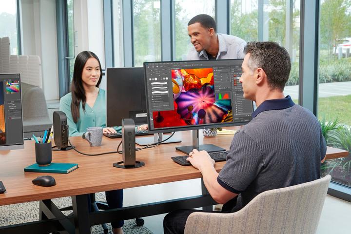 Actual product image HP t740 - Thin Client - SFF - 1 x Ryzen (AMD Ryzen Embedded V1756B, 8 GB, 256 GB, Radeon RX Vega 8)