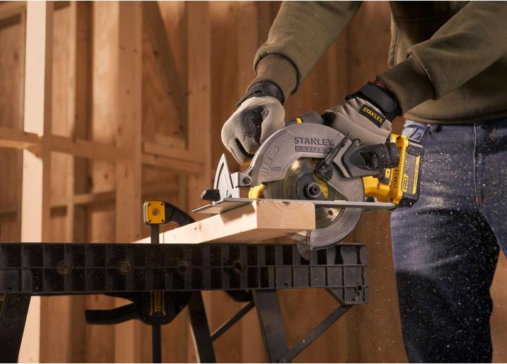 Actual product image Stanley Hand-held circular saw (battery)