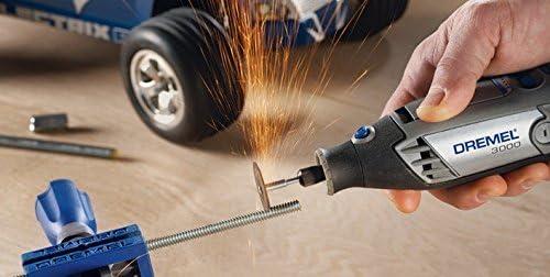 Image du produit Dremel Outil multifonctionnel 3000 - version italienne (130 watts, kit de 15 accessoires, rotation)