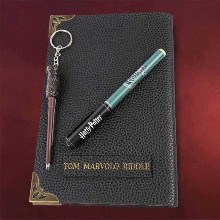 Image du produit Wow! Stuff Journal de Tom Riddle (A5, Blanc, Couverture rigide)