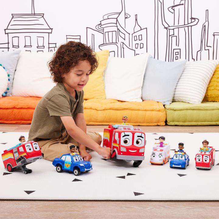 Actual product image Spin Master Firebuds Interactive Firetruck Bo And Flash