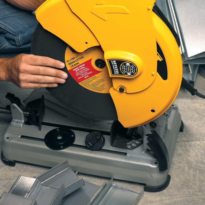 Actual product image DeWalt D28715 Miter saw