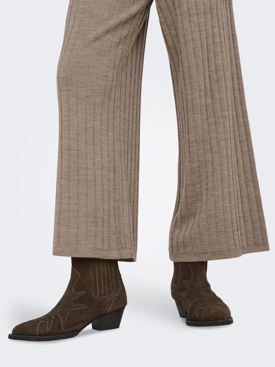 Actual product image Only ONLTESSA Locker geschnitten Hose mit weitem Beinschnitt Hose mit weitem Beinschnitt (S)