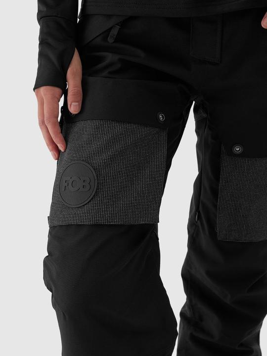 Actual product image 4F Uninsulated Snowboard Pants (S)