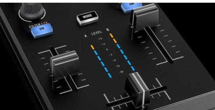 Actual product image Native Traktor Kontrol Z1