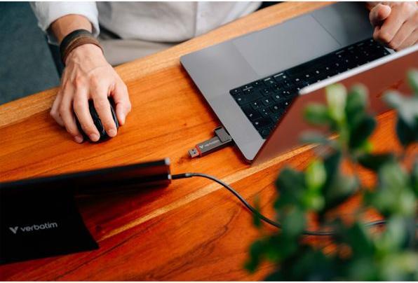 Produktbild Verbatim Dual QuickStick (256 GB, USB-A, USB-C)
