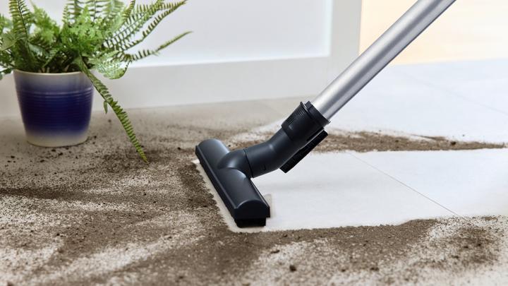 Actual product image Bosch Hausgeräte Series 8 Vacuum cleaner with bag BGB75X494