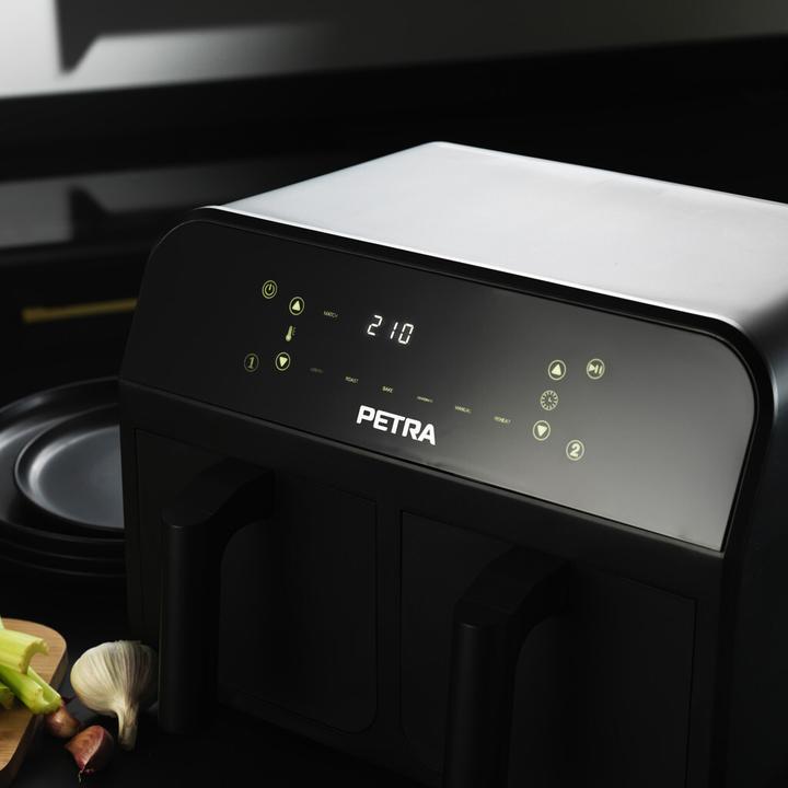 Actual product image Petra PT4750BLKVDEEU7 Dual Air Black 3.7L