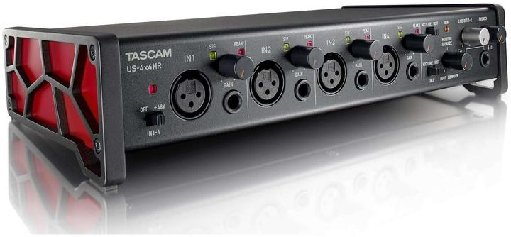 Actual product image Tascam US-4x4HR (USB)