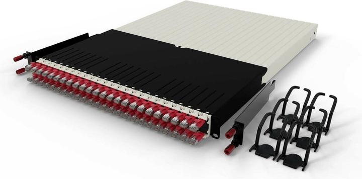 Produktbild PATCHBOX one / 30RU / Cat 6A, STP, 1.8 m, Rot (STP, CAT6a, 1.80 m)