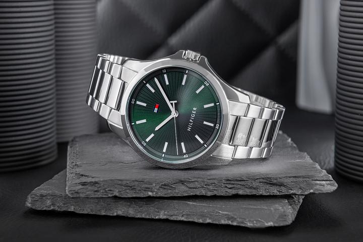 Actual product image Tommy Hilfiger Bruce Herrenuhr 1710672 + BOX