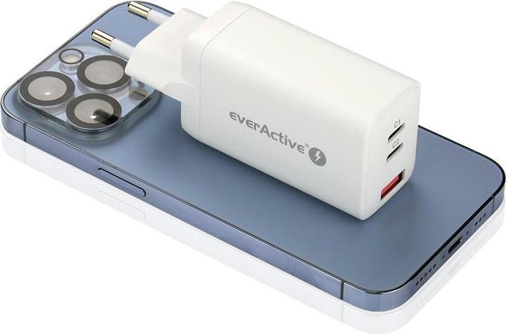 Actual product image Everactive GaN SC-650Q Mains charger with QC4+ USB socket and 2x USB-C PD PPS 65W (65 W)