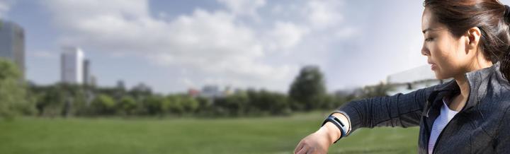 Produktbild Garmin Vivofit 2 + Herzfrequenz Gurt