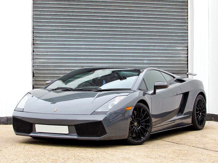 Produktbild Smartbox Fahren auf der Strasse: 1 Leih-Lamborghini Gallardo Spyder oder Coupé für 12 Stunden (1 Pers.)