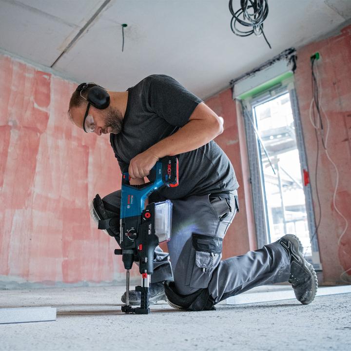 Actual product image Bosch Professional Cordless rotary hammer with SDS plus GBH 18V-28 DC with XL-BOXX (Rechargeable battery operated)