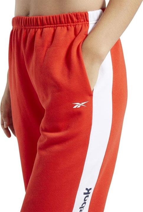 Actual product image No Name Spodnie damskie Reebok Te Linear Logo Fl P czerwone FT0905 (M)
