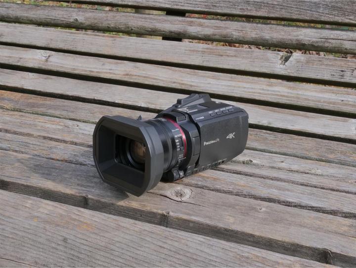 Produktbild Panasonic HC-X1200E schwarz (8.29 Mpx, 60p, 24 x)