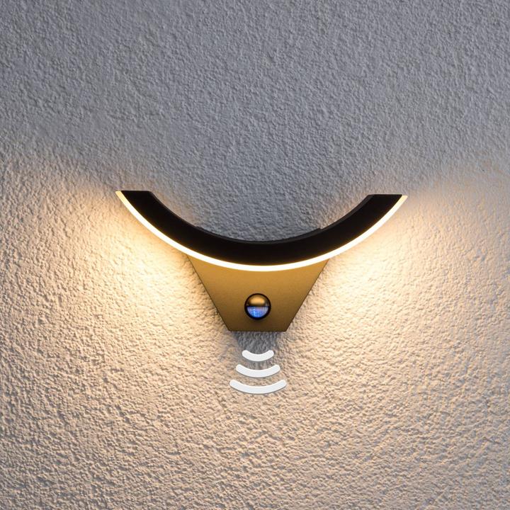 Actual product image Lucande Half (550 lm, IP54)