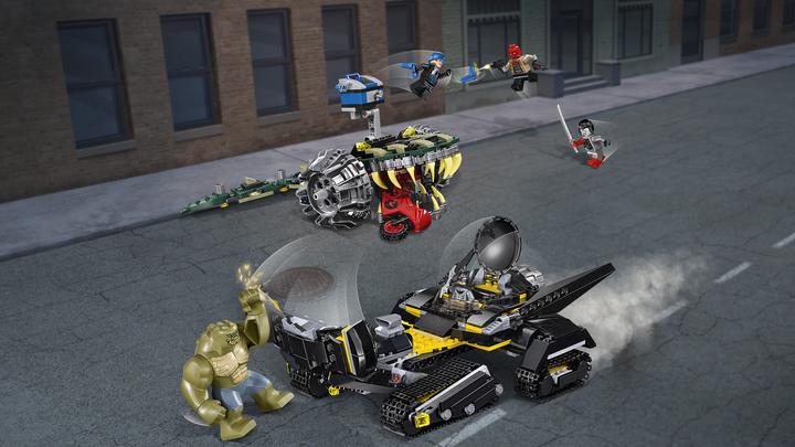 Actual product image LEGO Batman: Killer Crocs mugging in the sewers (76055, LEGO DC)