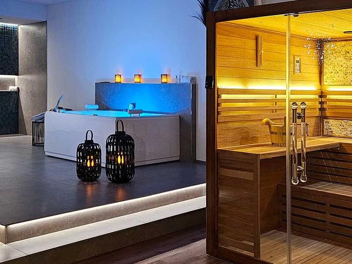 Produktbild Smartbox Verwöhnzeit zu zweit: Romantische Auszeit im privaten Spa-Loft in Sursee für 2 (2 Pers.)