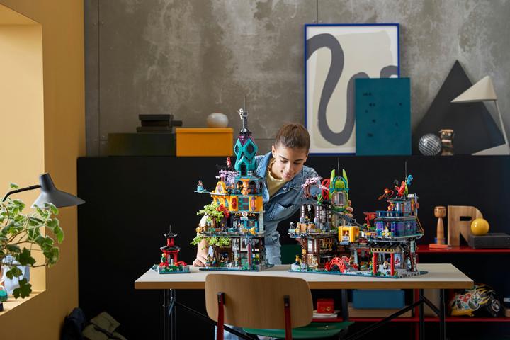 Produktbild LEGO Die Märkte von Ninjago City (71799, LEGO Ninjago, LEGO Seltene Sets)