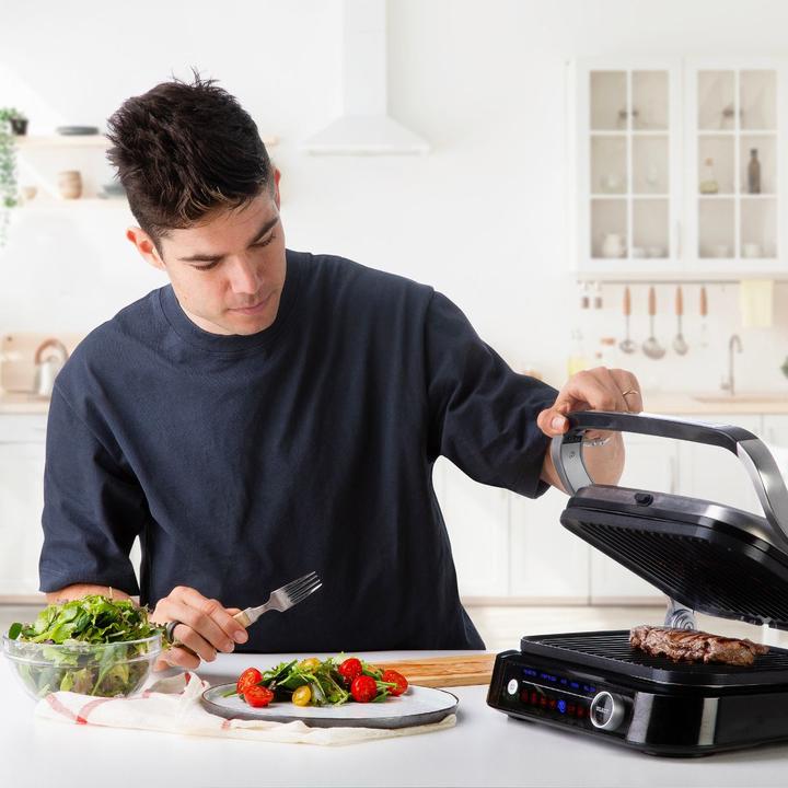 Actual product image Domo Genius Electric Contact Grill Non-stick Coating, with Display Stainless Steel, Black (EU plug)
