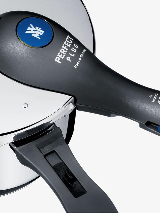 Produktbild WMF Schnellkochtopf 4,5l inkl. Einsatz Dampfkochtopf Perfect Plus Induktion (22 cm, Dampfkochtopf)