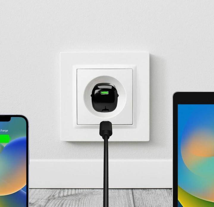 Actual product image Puro travel charger 20W USB-C GaN black (20 W)