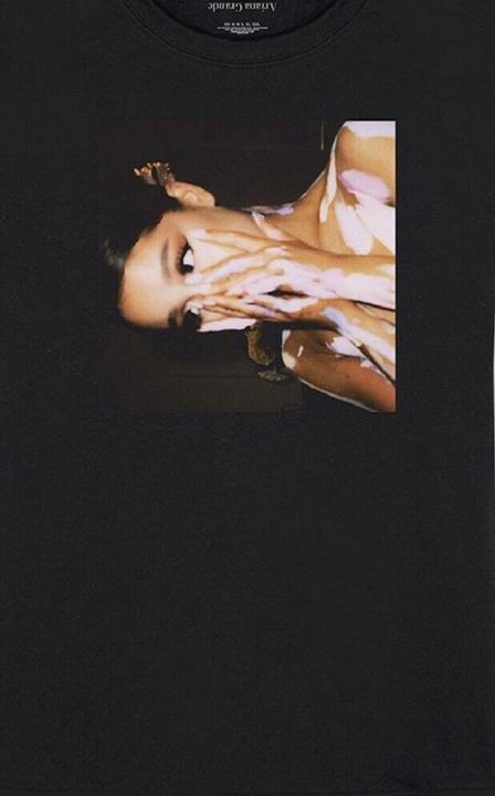 Produktbild Ariana Grande TShirt (XL)