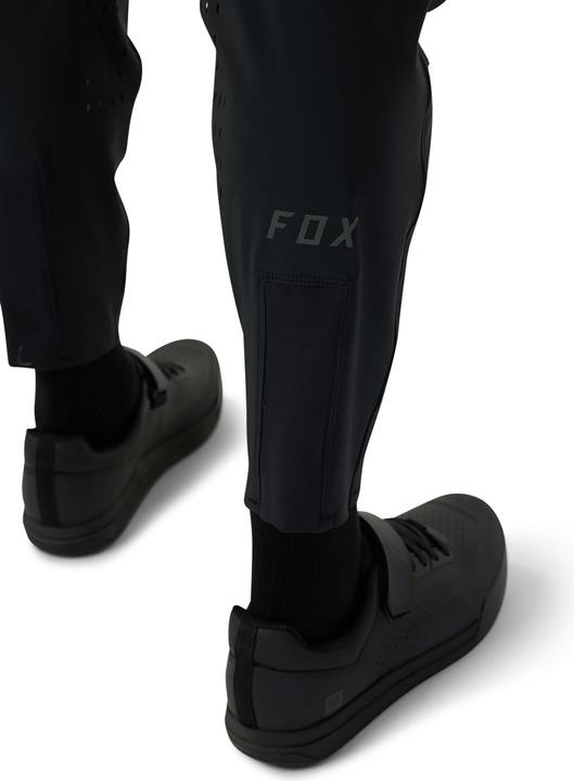 Actual product image Fox PANT 23 DEFEND BLK 30 (S, M)