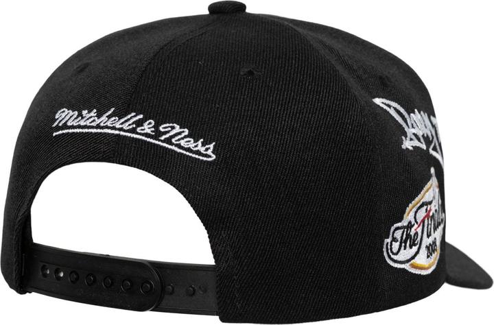 Actual product image Mitchell & Ness PRO Snapback Cap BORN TO WIN Boston Celtics