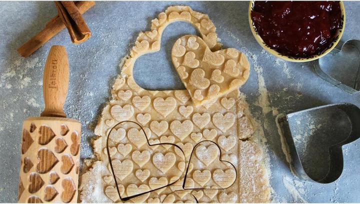 Actual product image Folkroll 3D Motif Dough Roll 'Hearts