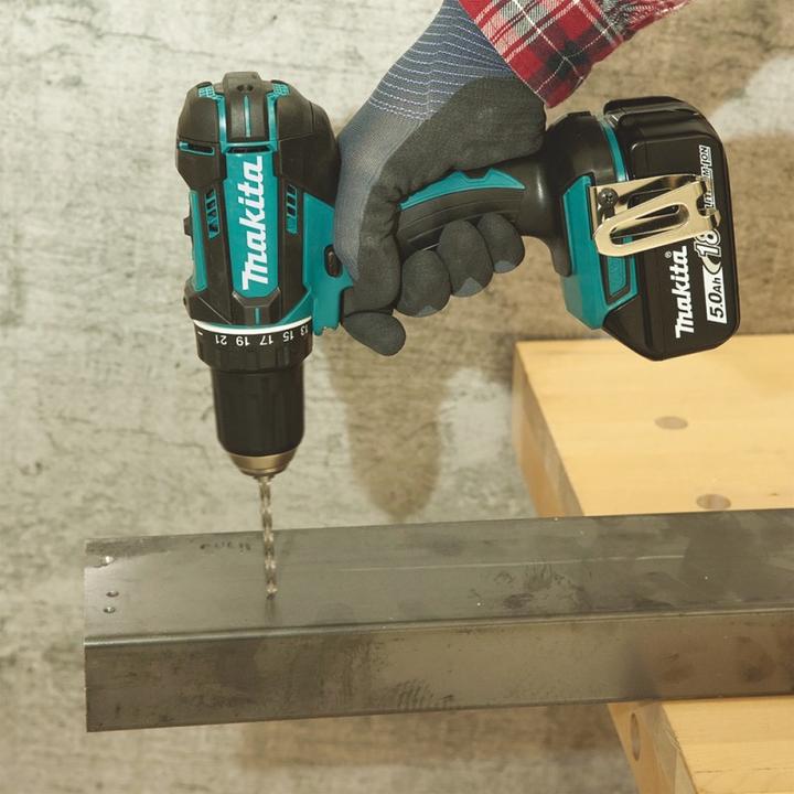 Immagine prodotto Makita DDF482RTJ 18V con due batterie (Batteria ricaricabile)