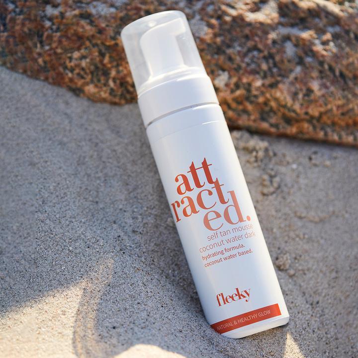 Produktbild Fleeky Self Tan Mousse mit Kokosnuss Extrakt (Selbstbräunungsschaum, 200 ml)
